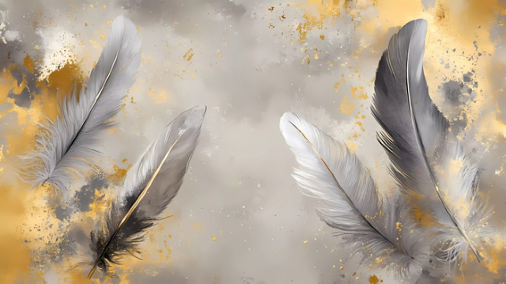 Szare pióra ze złotymi akcentami