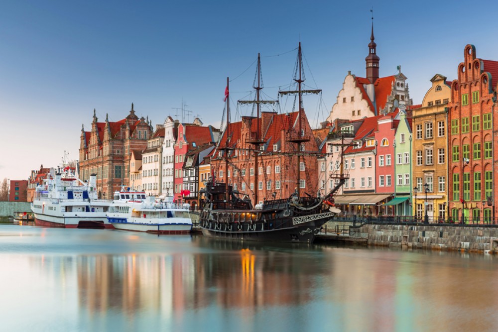 Gdańsk o świcie nad Motławą